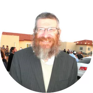 Tzvi Kostiner