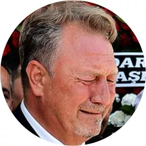 Ülkenur Sezer - Zeki Sezer's wife