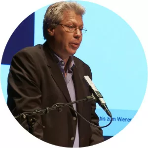 Ulrich Arnswald - Political scientist