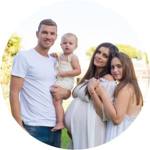 Una Dzeko photograph