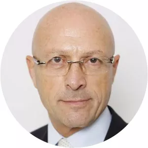 Ünal Mütercimler photograph