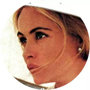 Une femme française - 1995 ‧ Drama ‧ 1h 40m