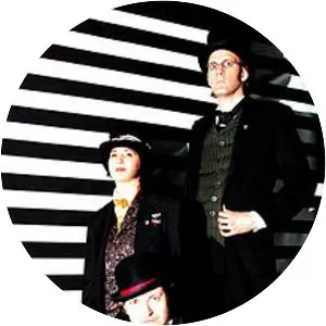 Unextraordinary Gentlemen