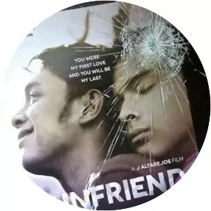 Unfriend - 2014 ‧ Drama/Romance ‧ 1h 33m