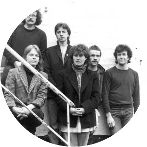 Ung Pike Forsvunnet - Musical group