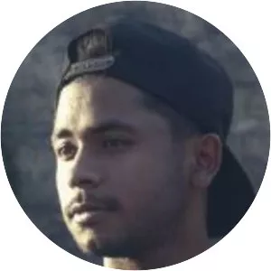 Uniq Poet - Musical artist