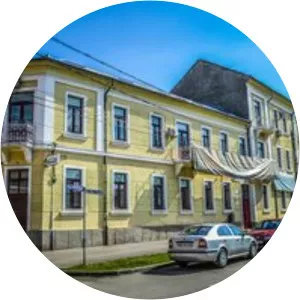 Universitatea Agora - 