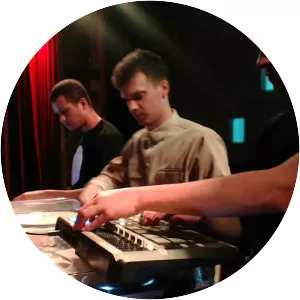 Up High Collective - Musical group