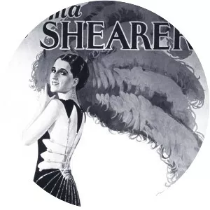 Upstage - 1926 ‧ Drama/Romance ‧ 1h 16m