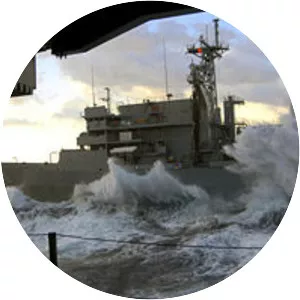 USNS Arctic (T-AOE-8) - Supply-class fast combat support ship