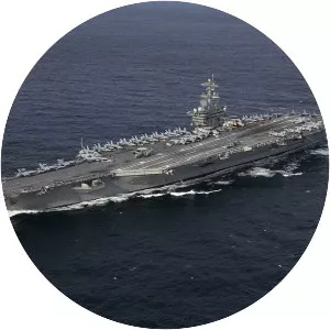 USS Abraham Lincoln (CVN-72) - Nimitz-class aircraft carrier