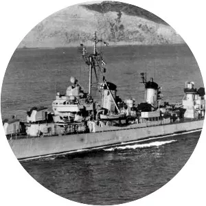 USS McDermut (DD-677)