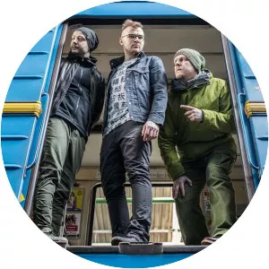 Vagonovozhatye - Musical group