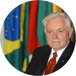 Valdas Adamkus