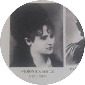 Valeria Micle Singer