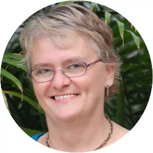 Valerie Comer - Author