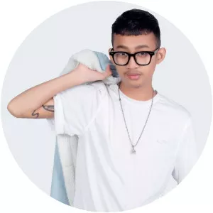 Van Chesda - Musical artist