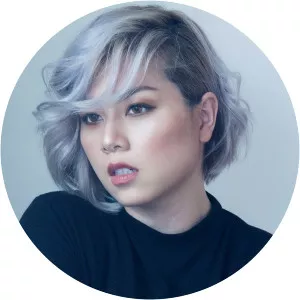 Vân Quỳnh - Musical artist