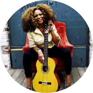 Vanda Guzman - Singer