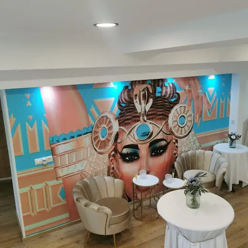 Vanja Vranjes - Nail salon in Fugen, Austria