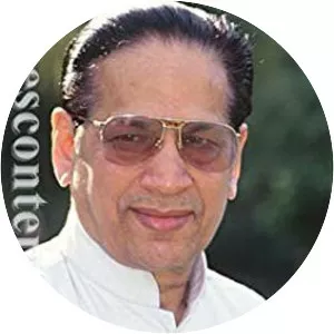 Vasant Sathe - Indian politician