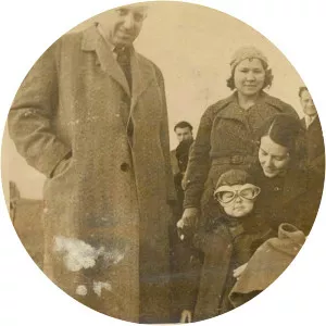 Vasfiye Çukurluoğlu - Ülkü Adatepe's mother