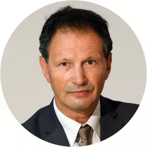 Vasile Spiridon - Literary critic