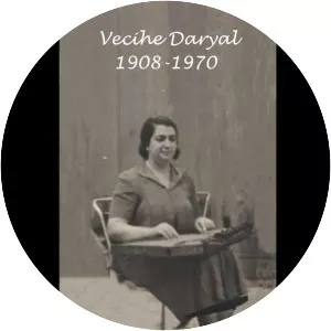 Vecihe Daryal Musician