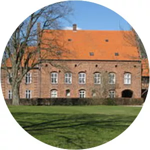Vedbygård