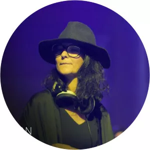 Veleyle - Musical artist