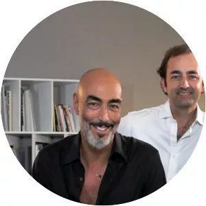 Vendo casa disperatamente