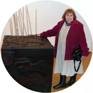 Věra Janoušková - Czech Sculptor
