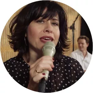 Veronica Mortensen - Musician