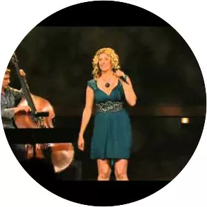 Véronique Labbé - Musical artist