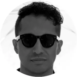 Victor Corona - Author