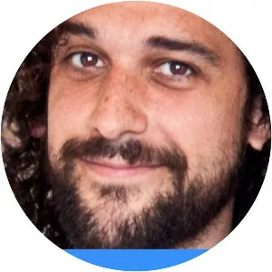 Víctor Estévez Polo Musician