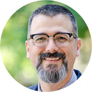 Víctor M. Muñiz-Fraticelli - Professor