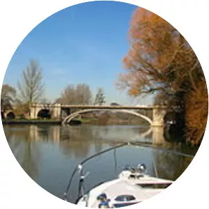 Victoria Bridge, Datchet - Bridge in the United Kingdom