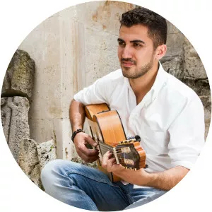 Vigen Hovsepyan - Singer