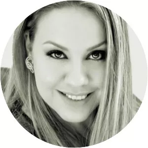 Vikena Kamenica - Musical artist