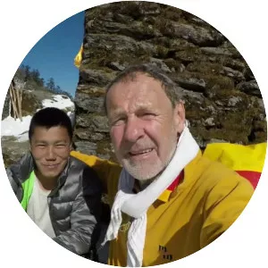 Viki Grošelj - Rescuer