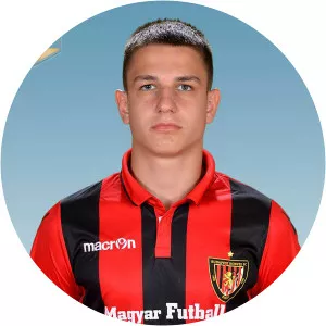 Viktor Csörgő - Football player
