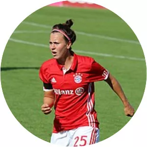 Viktoria Schnaderbeck