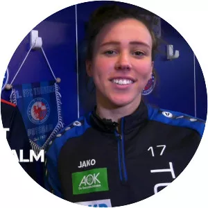 Viktoria Schwalm - Football player