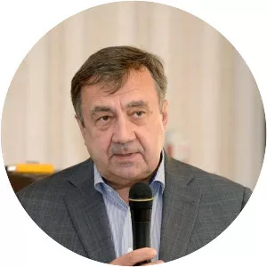 Vilʹ Savbanovich Bakirov