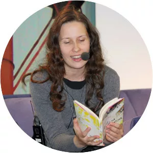 Vilja-Tuulia Huotarinen