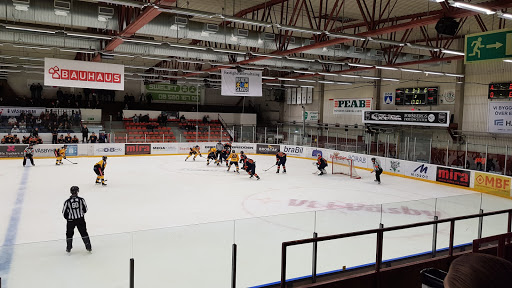 Vilundaparkens Ishall - Sports complex in Upplands Vasby, Sweden
