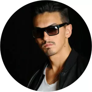 Vince Morke - Singer