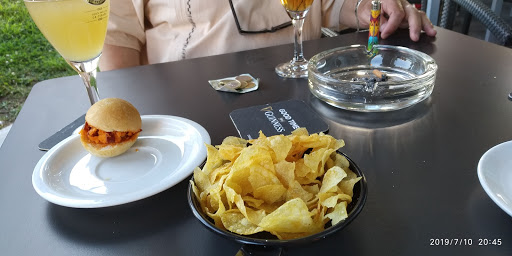 Vinoteca Les Travieses