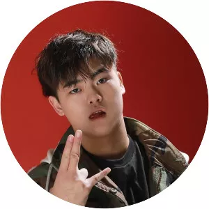 Vinxen - South Korean rapper